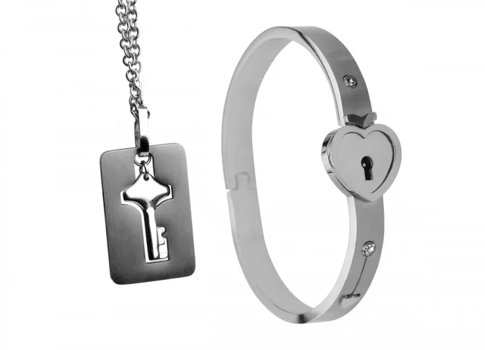Abschließbares Armband mit Halskette
