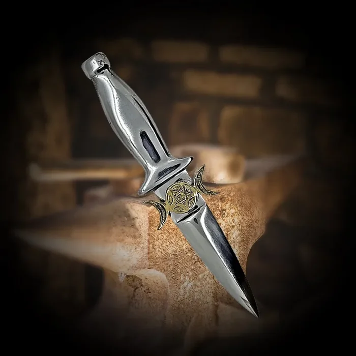 Athame Triple Moon mit Pentagramm