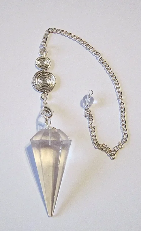 Bergkristall-Pendel mit Reiki-Kette