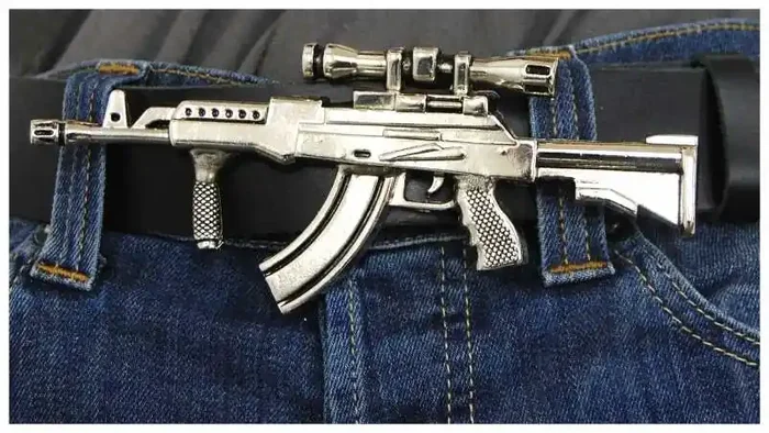 Gürtelschnalle – M-Gun