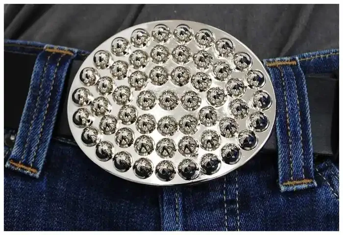 Gürtelschnalle – Pointed Rivets