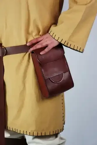 Gürteltasche mit Prägung