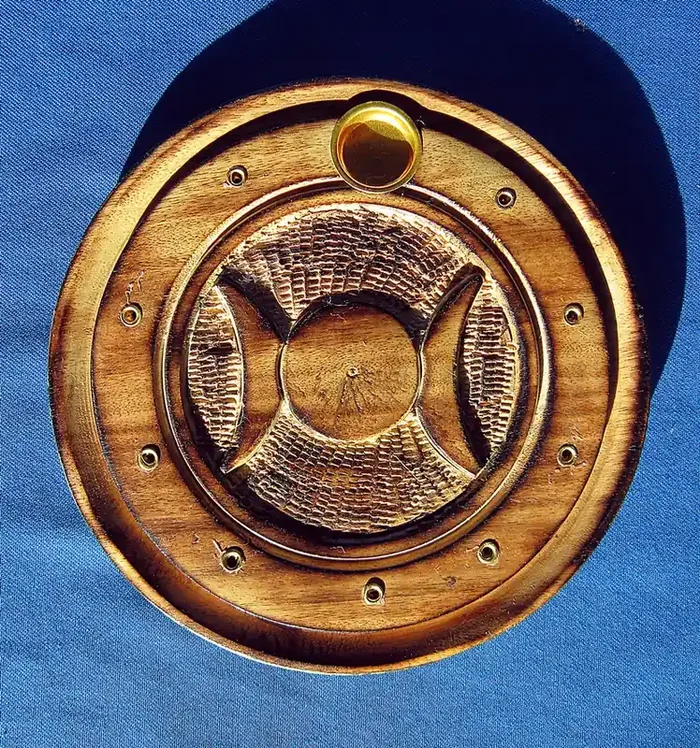 Holzkoro mit Triple Moon