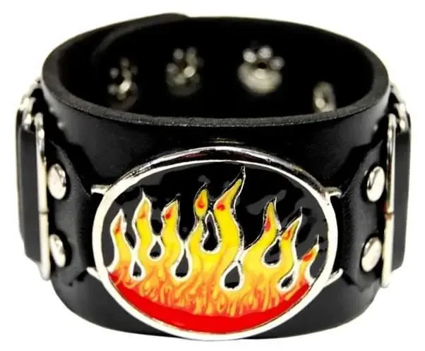 Kunstlederarmband mit Feuer