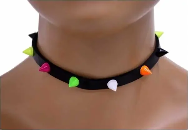 Leder Choker mit bunten Spitznieten