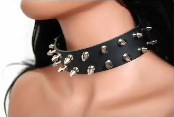 Leder Choker mit zwei Reihen Killernieten