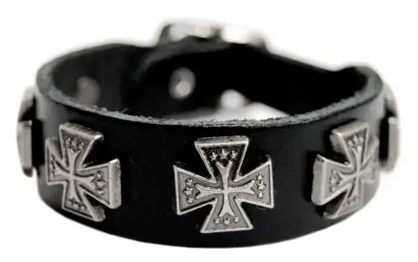 Lederarmband mit Eisernem Kreuz