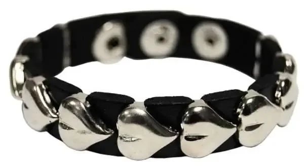 Lederarmband mit Herznieten