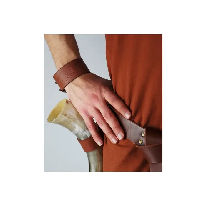 Lederarmband mit Prägung