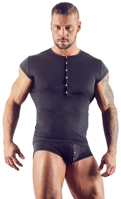 Männershirt mit Knöpfen