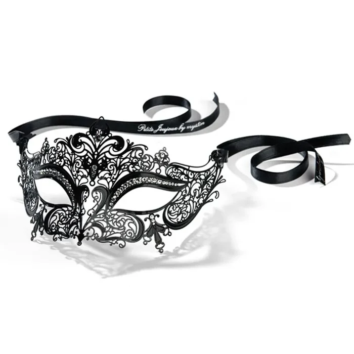 Maske aus Metall – Königin
