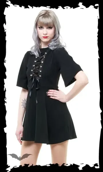 Minikleid mit Schnürung