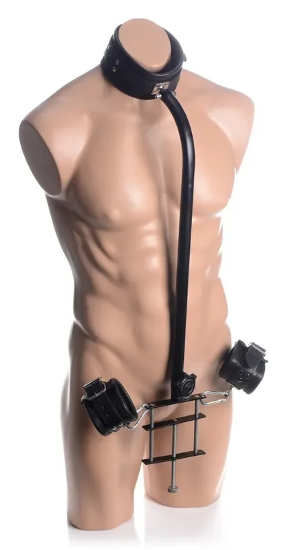 Penis Pranger mit Handschellen