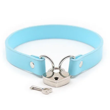 Plesur PVC Collar With Heart Lock & Key Aqua Bag Packaging