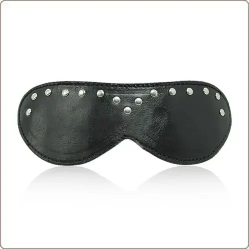PVC Augenmaske mit Nieten