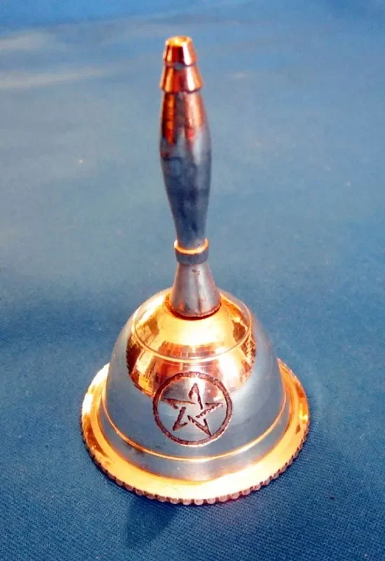Ritualglöckchen mit Pentagramm