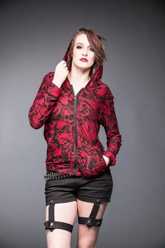Rote Jacke mit Totenköpfen
