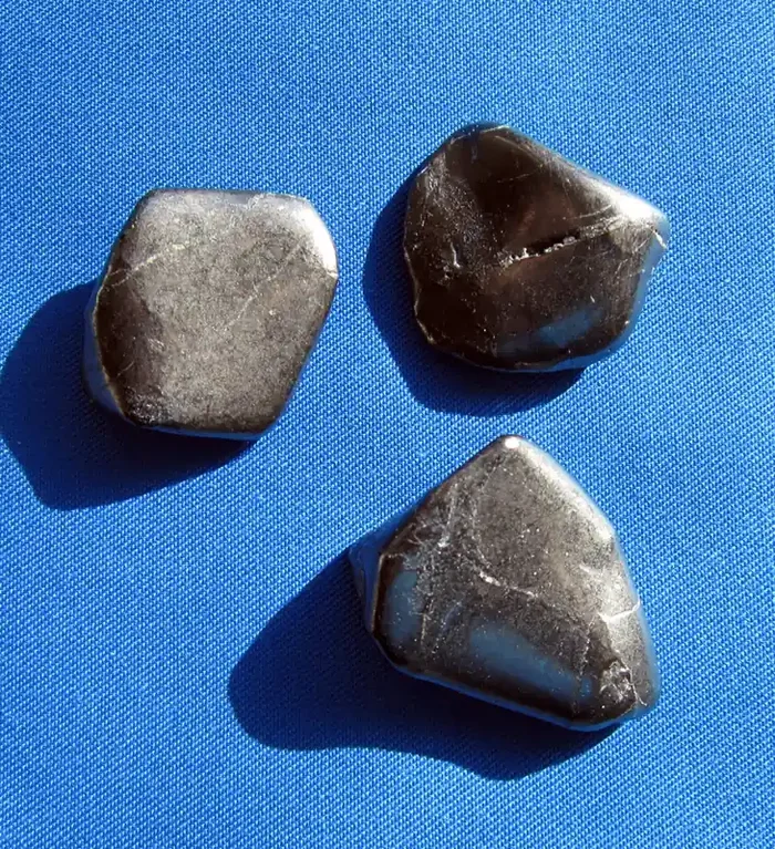 Schungit Trommelsteine
