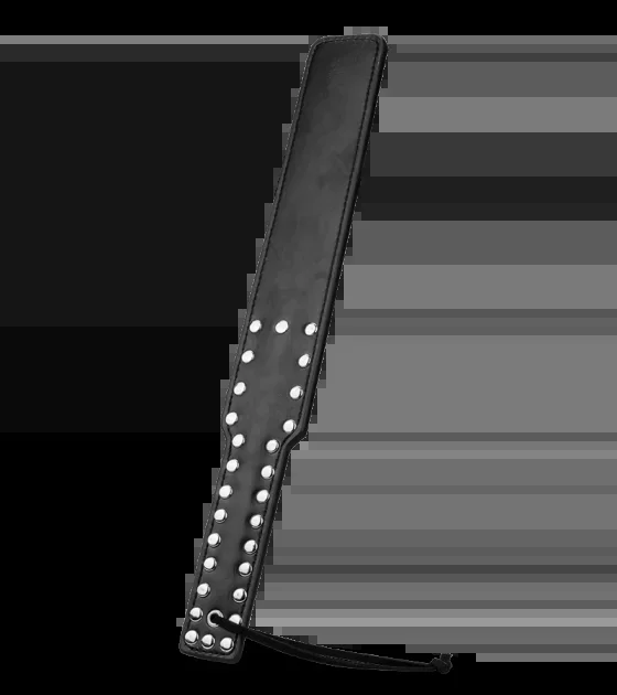 Schwarzes Kunstleder-Paddle mit Nieten 38 cm