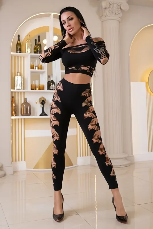 Top und Leggings mit grobmaschigen Mustern