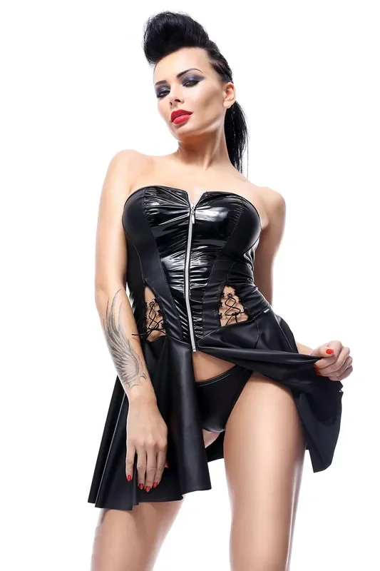 Wetlook Kleid mit PVC-Applikationen