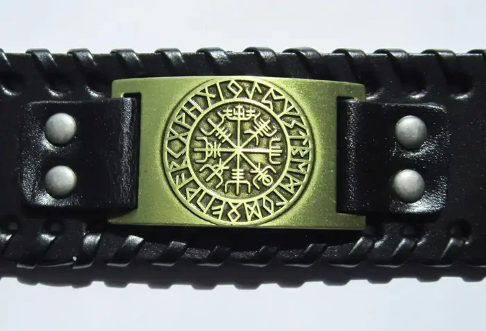 Wikinger Lederarmband Aegishjalmur Symbol für Schutz