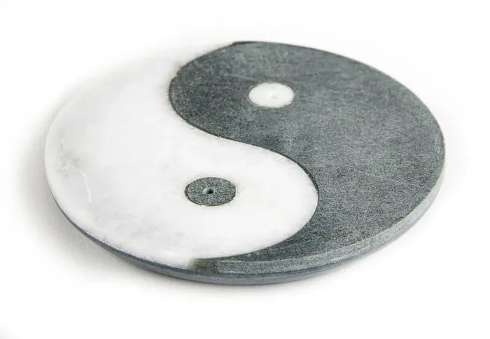 Ying-Yang – Räucherstäbchenhalter aus Marmor