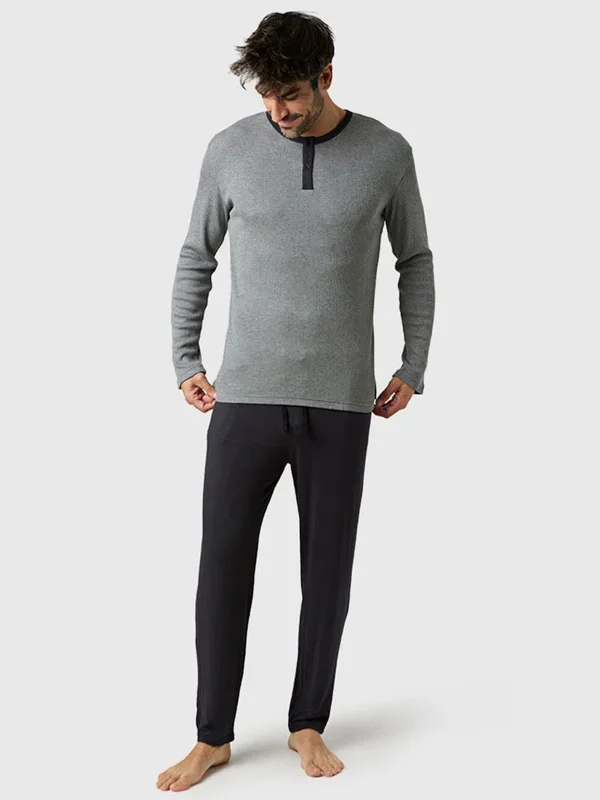 Zero Defects Max Vigor: Pyjama, grau